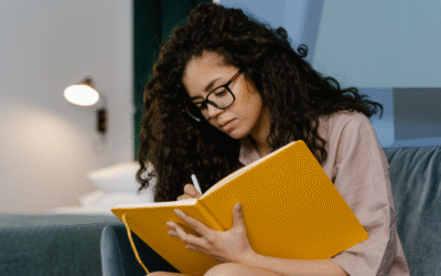 30 Journal Prompts to Become a Healthier Version of You